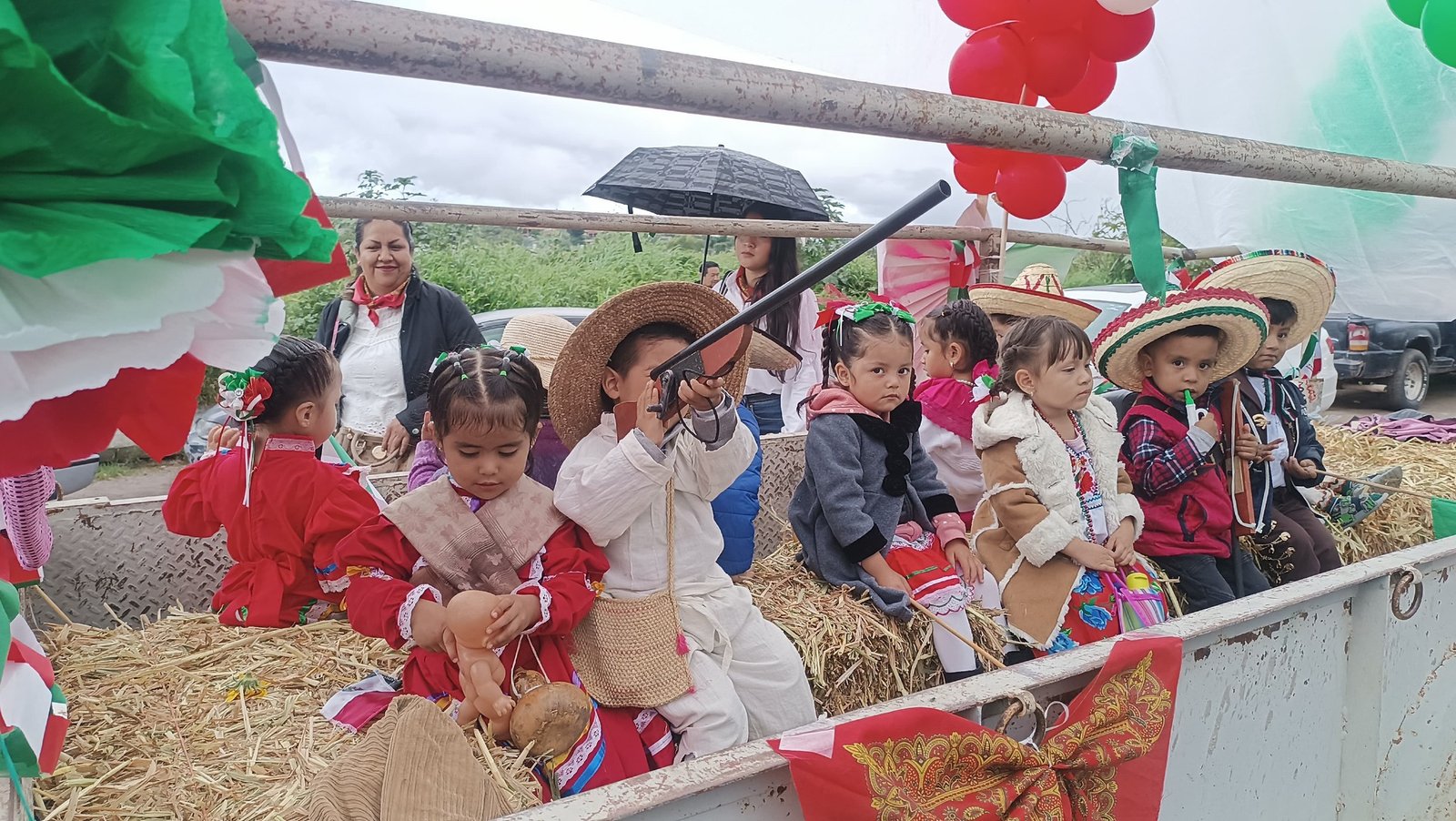 Desfile Cívico Niños y Niñas del 215 Aniversario del Grito de Independencia